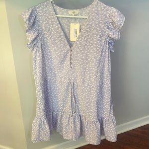 ENTRO purple and white floral romper size large